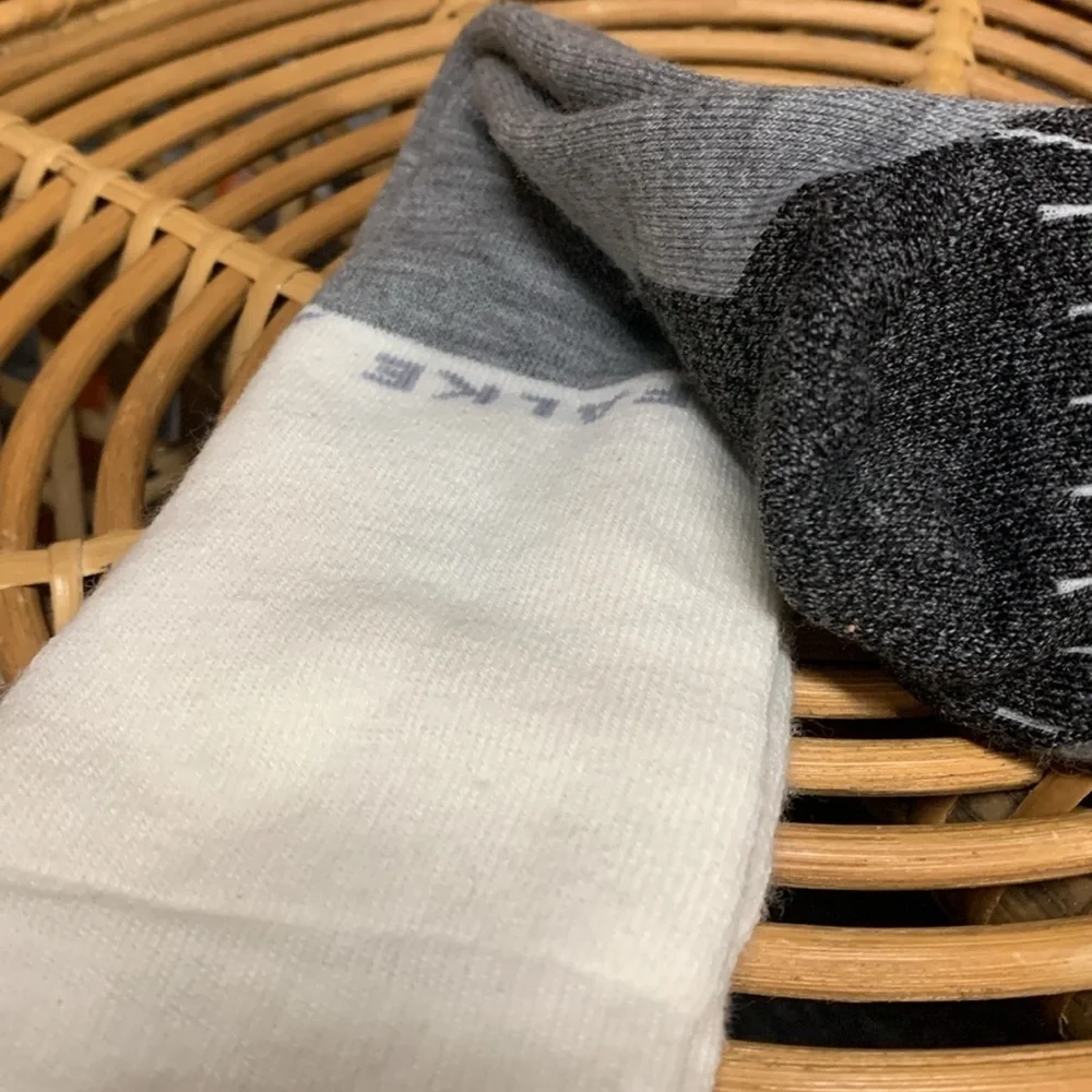 Free people flake sk2 snowflake socks new out of package